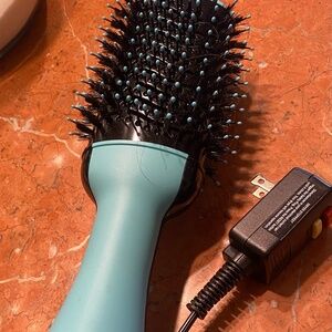 Revlon Dryer Brush